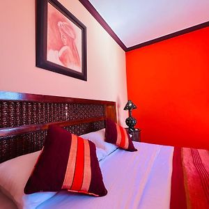 Camera con letto king size